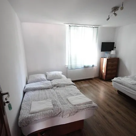 Pokoje Nad Jeziorem Jelen