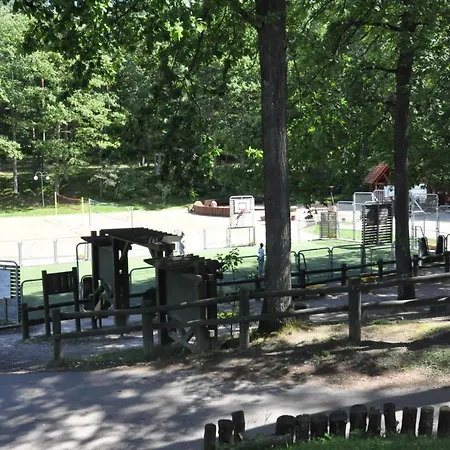Pokoje Nad Jeziorem Jelen